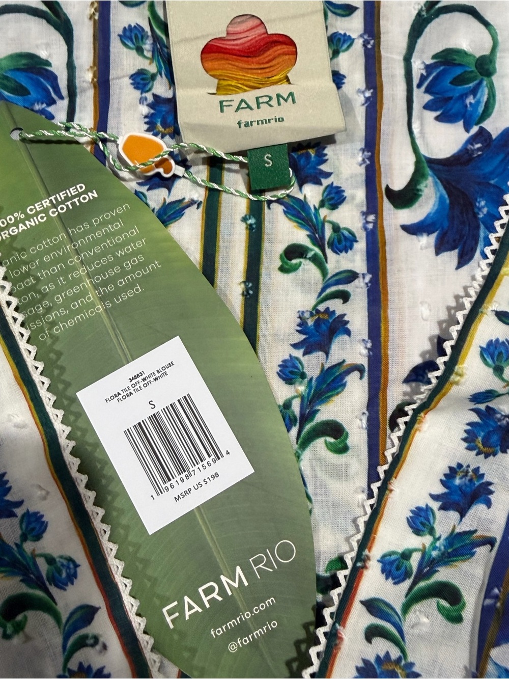 FARM Rio Off-White Floral Tile Smocked V-Neck Blouse. Size Small - Picture 8 of 8